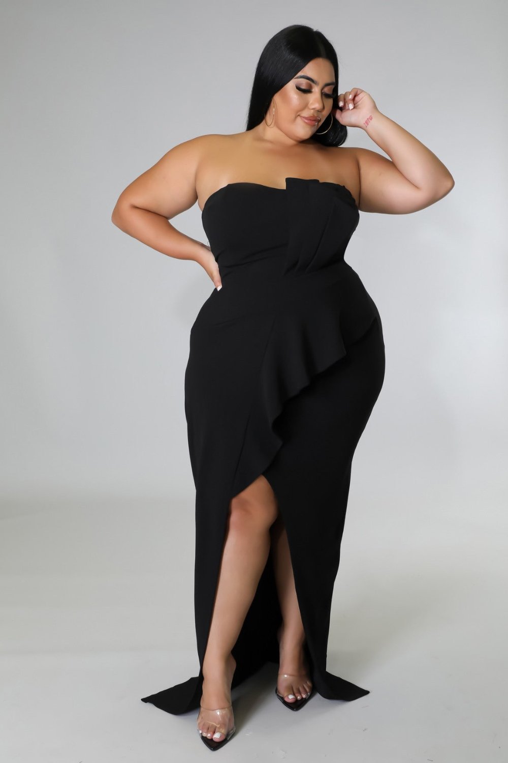 Plus Size Elegant Embrace Pleated Maxi Dress