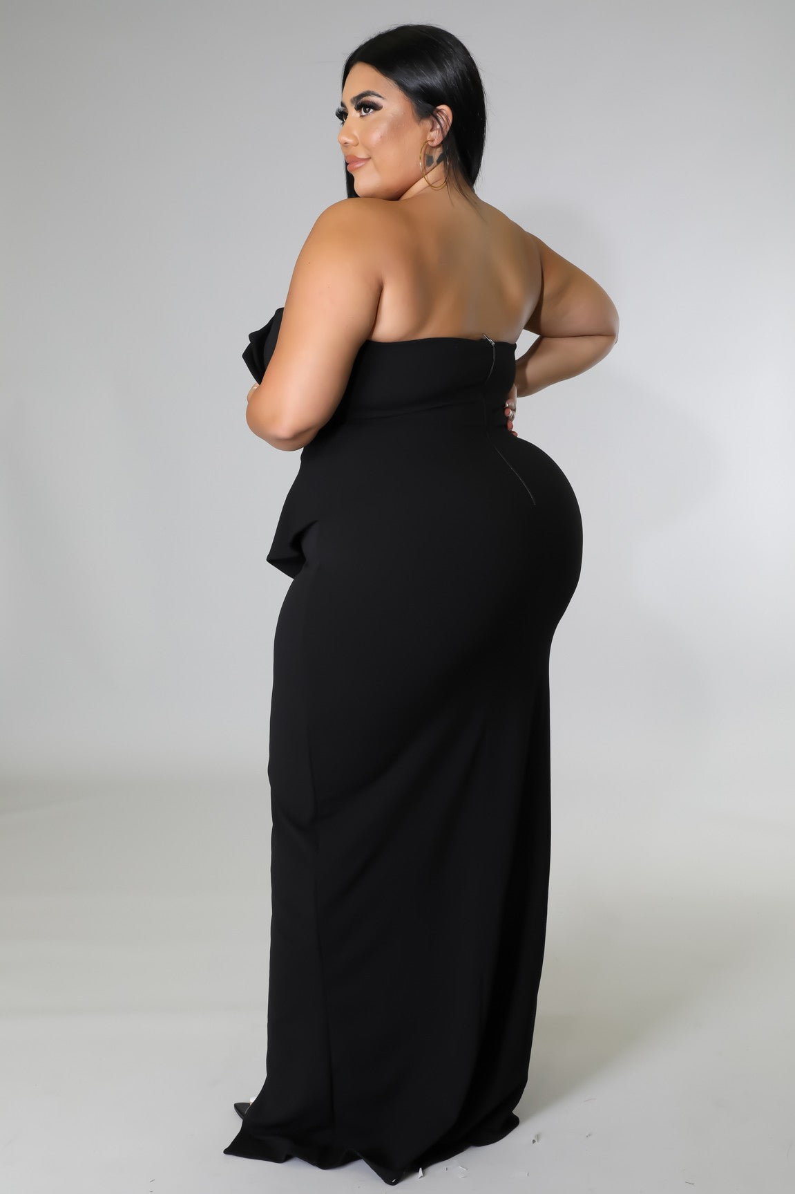 Plus Size Elegant Embrace Pleated Maxi Dress